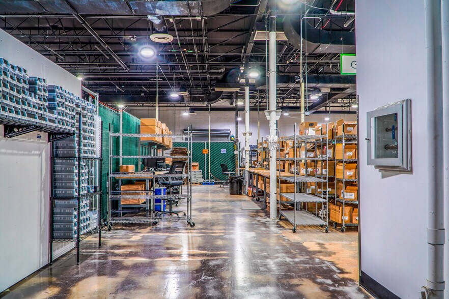 More Photos Of 601 W 20th St, Hialeah Warehouse For Sale