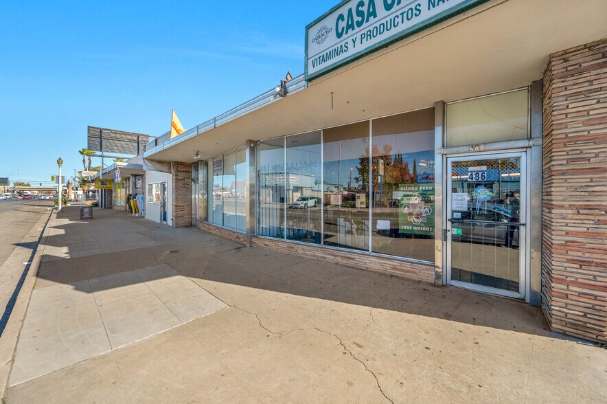 More Photos Of 444-450 N Blackstone Ave, Fresno Storefront For Sale