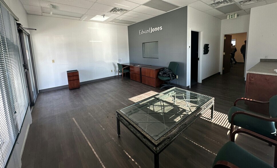 More Photos Of 6509 W Ken Caryl Ave, Littleton General Retail For Lease