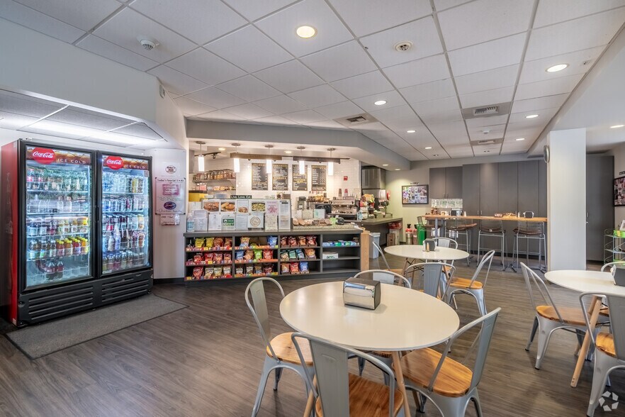 More Photos Of 15325 SE 30th Pl, Bellevue Unknown For Lease