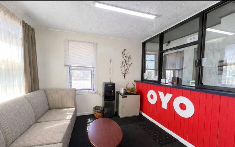 More Photos Of 1 Pittston Blvd, Bear Creek Township Hotel For Sale