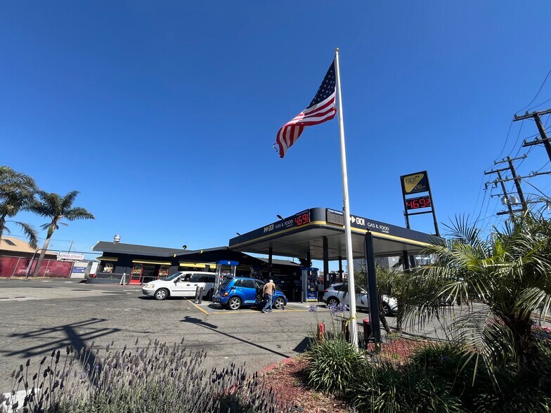 More Photos Of 720 High St, Oakland Service Station For Sale