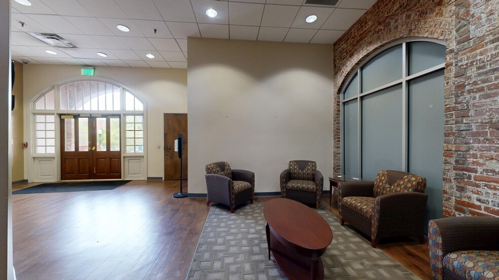 More Photos Of 33 W 11th St, Columbus Loft Creative Space For Lease