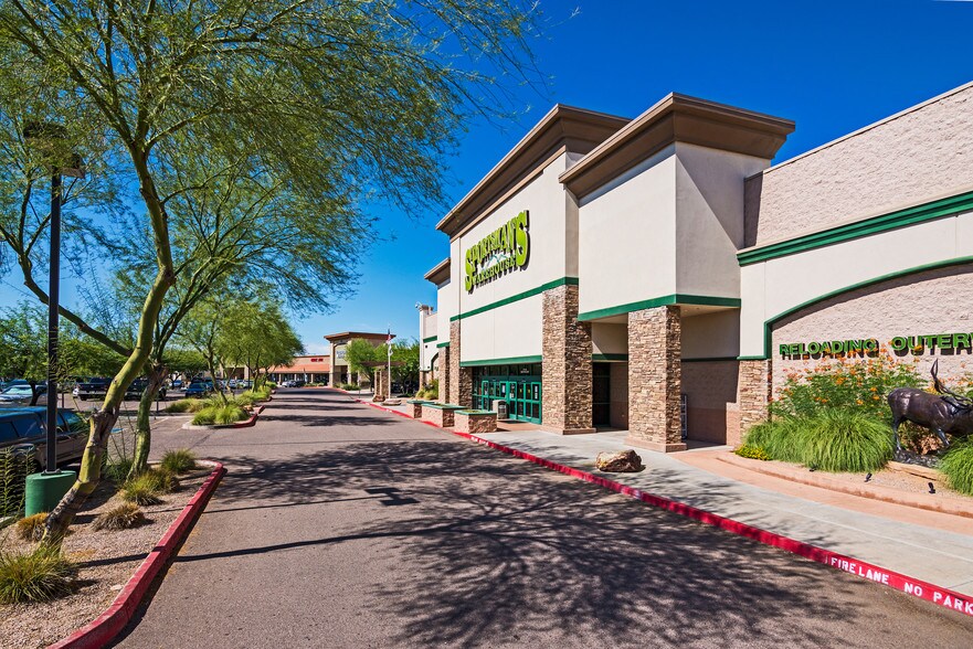 More Photos Of 1728 S Greenfield Rd, Mesa Freestanding For Lease