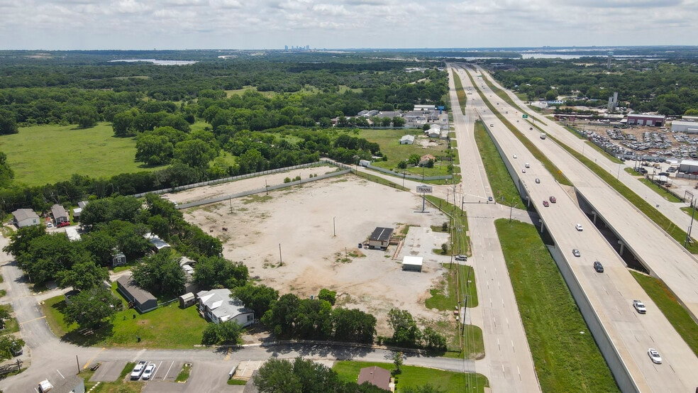 More Photos Of 10050 Jacksboro Hwy, Fort Worth Land For Lease