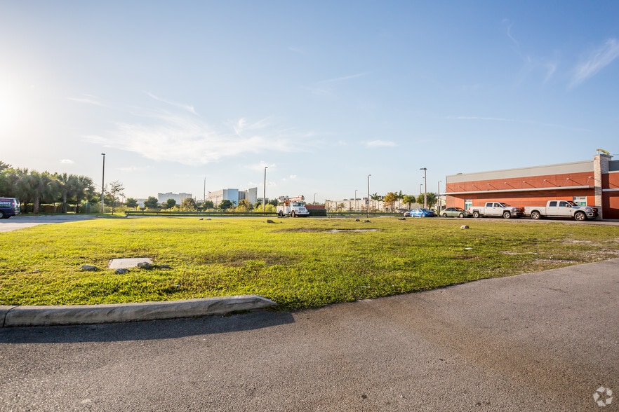 More Photos Of SW 56th St @ SW 157th Avenue, Miami Unknown For Lease