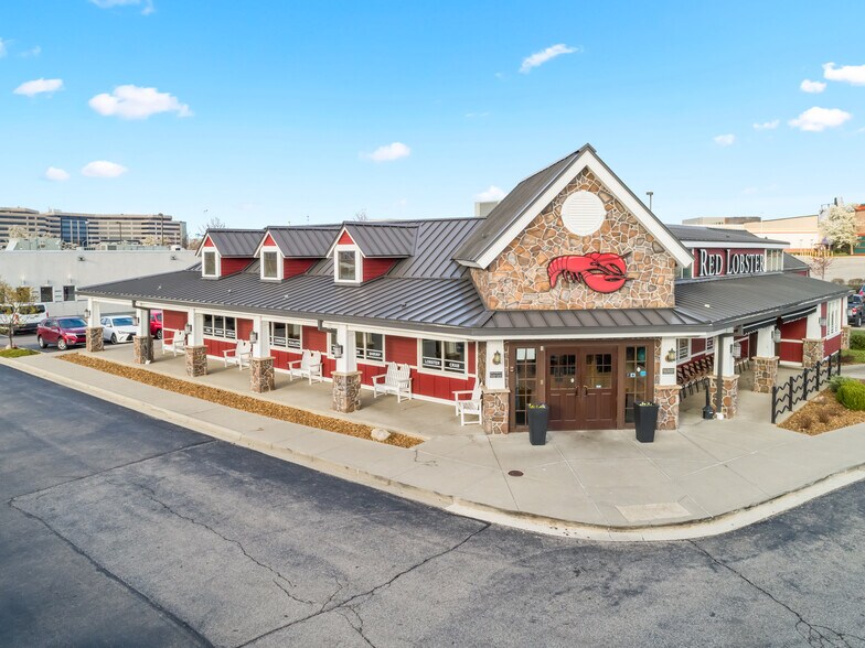 More Photos Of 320 Cincinnati Mills Rd, Cincinnati Restaurant For Sale