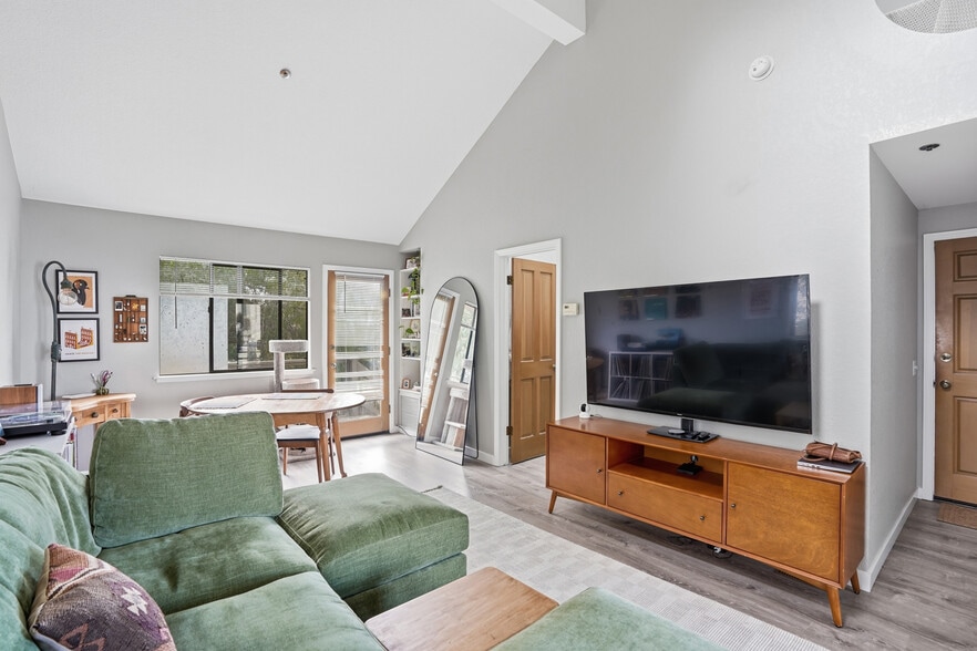 More Photos Of 2101 Johnson Ave, San Luis Obispo Multifamily For Sale