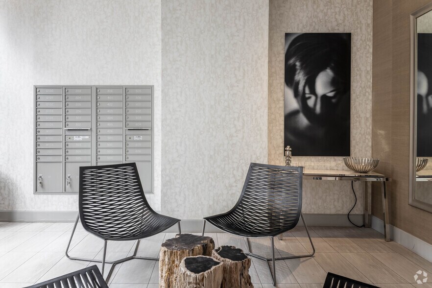 More Photos Of 25 SW 9th St, Miami Coworking Space