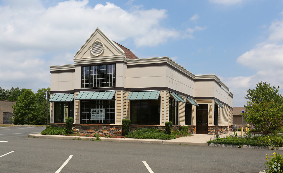 Primary Photo Of 1241 Farmington Ave, Berlin Fast Food For Lease