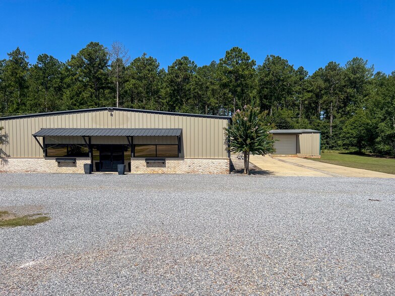 More Photos Of 17246 MS-26, Lucedale Flex For Lease