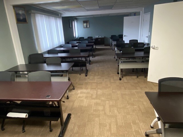 More Photos Of 5995-5997 Brockton Ave, Riverside Medical For Sale