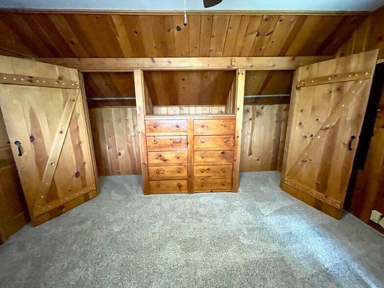 More Photos Of 844 Broadway St N, Menomonie Storefront Retail Residential For Sale
