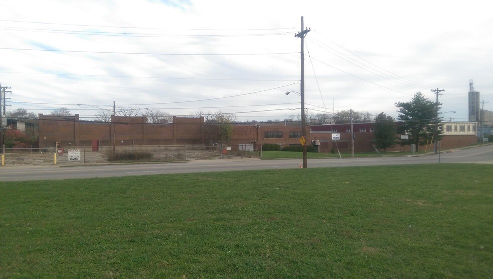 More Photos Of 3274 Beekman St, Cincinnati Warehouse For Sale