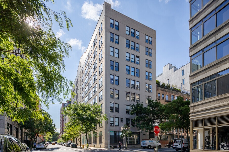 More Photos Of 96 Morton St, New York Office For Lease