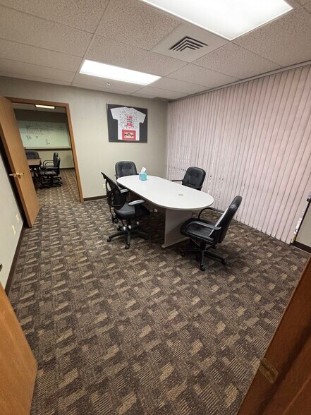 More Photos Of 456 Fulton St, Peoria Office For Sale