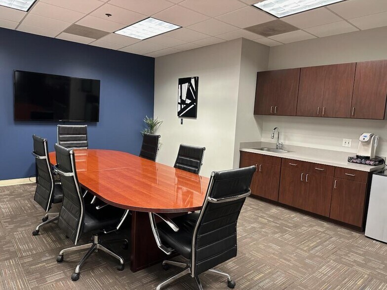 More Photos Of 250 International Pky, Lake Mary Office For Lease