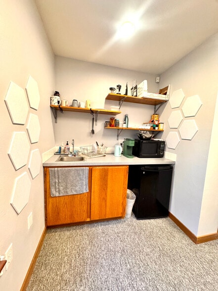 More Photos Of 1800 Cooper Point Rd SW, Olympia Office For Sale