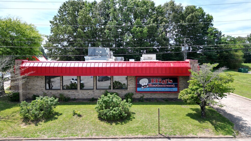 Primary Photo Of 1027 Oakwood Dr, Milan Specialty For Sale