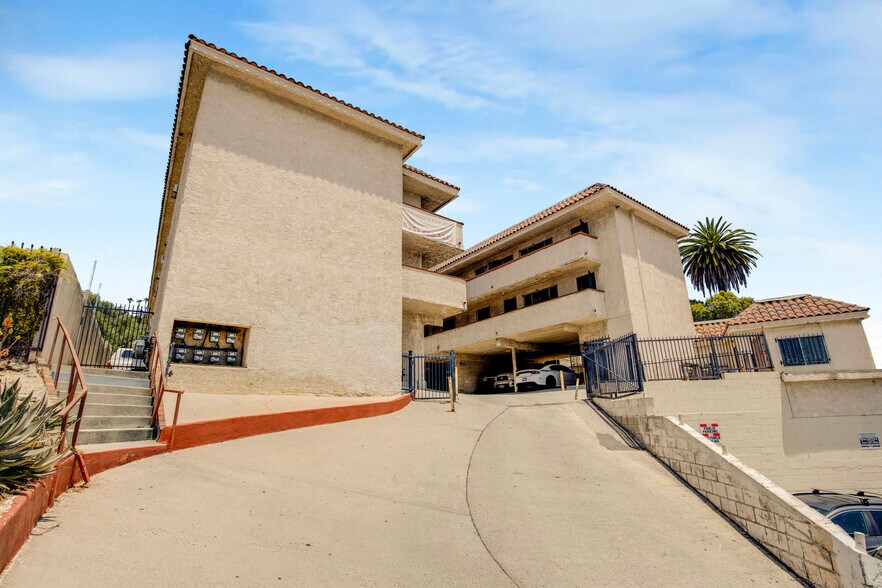 More Photos Of 3405 N Figueroa St, Los Angeles Apartments For Sale