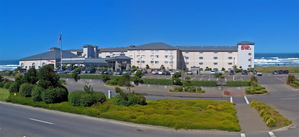 Primary Photo Of 707 Ocean Shores Blvd NW, Ocean Shores Hotel For Sale