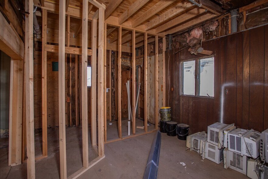 More Photos Of 11 E Hill Rd, Covington Apartments For Sale