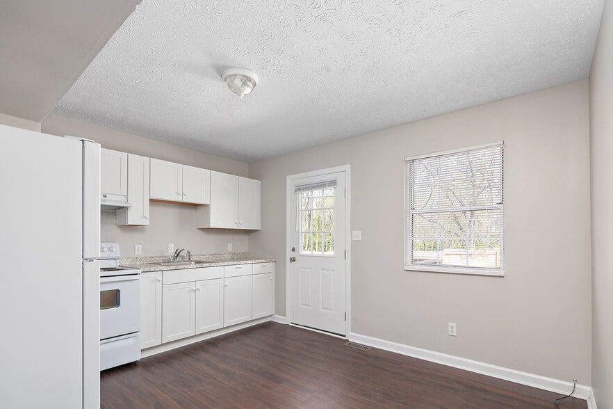 More Photos Of 117 Bradford Dr, Paris Apartments For Sale