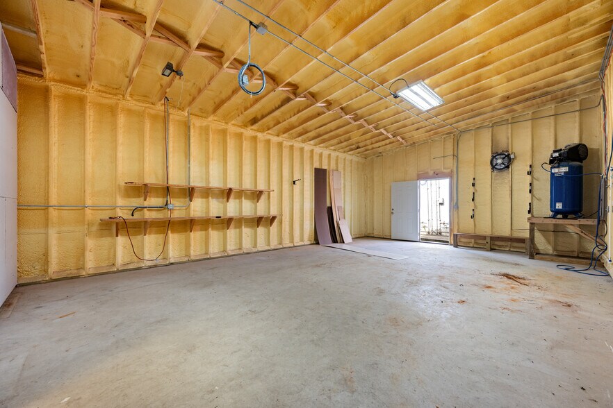 More Photos Of 301 Dews Rd, Leander Industrial For Sale