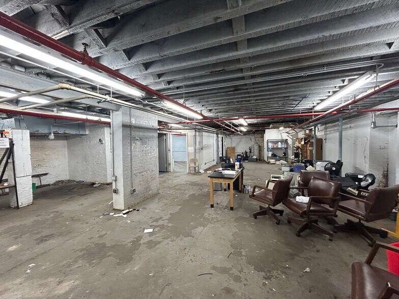 More Photos Of 122-126 18th St, Brooklyn Warehouse For Lease