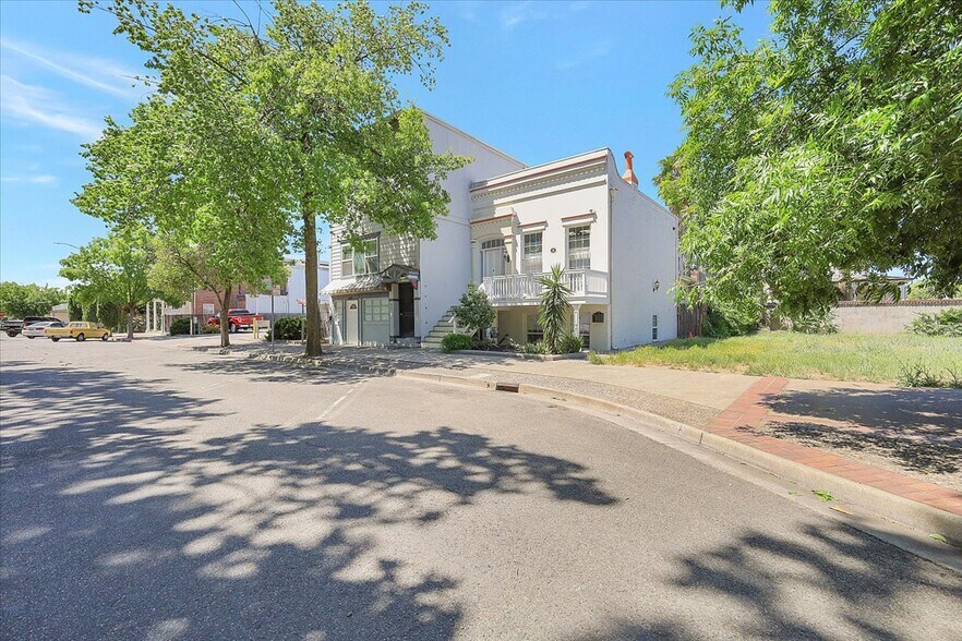 More Photos Of 630 D St, Marysville Apartments For Sale