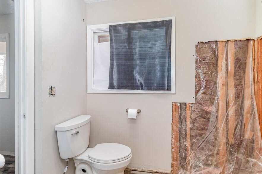 More Photos Of 13960 Lake Dr NE, Forest Lake Industrial For Sale