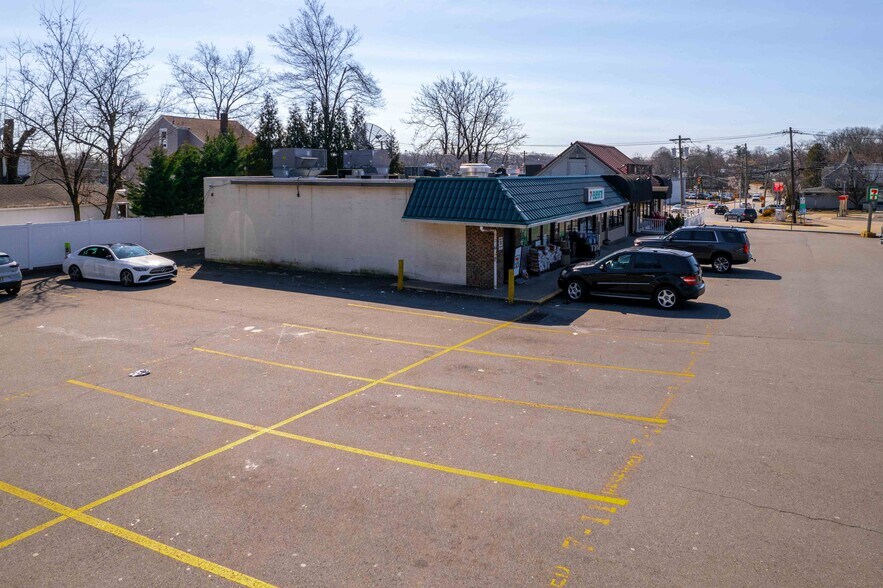 More Photos Of 118 Godwin Ave, Midland Park Convenience Store For Sale