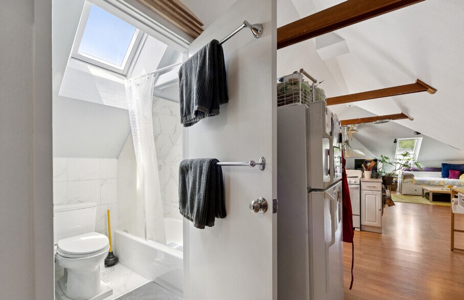 More Photos Of 2058 Fell St, San Francisco Apartments For Sale