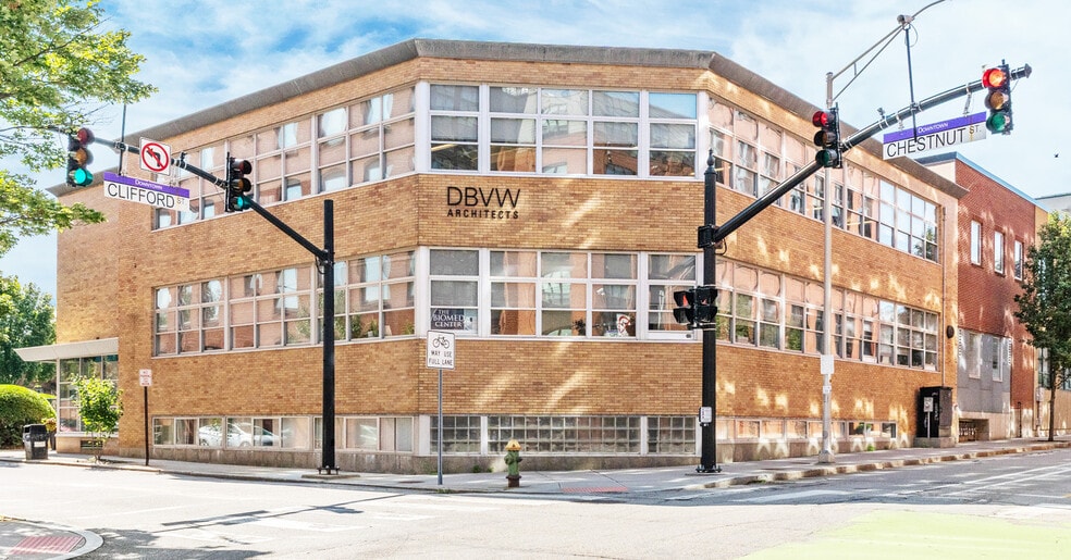 More Photos Of 111 Chestnut St, Providence Office For Lease