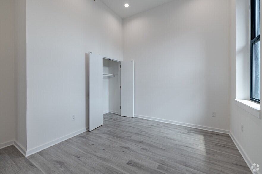 More Photos Of 70 Roseville Ave, Newark Apartments For Sale