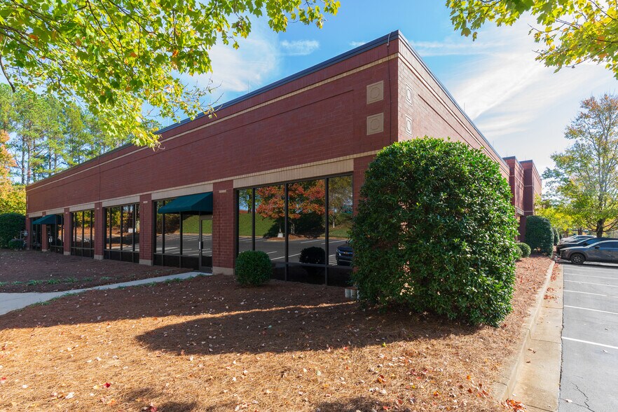More Photos Of 6435 Shiloh Rd, Alpharetta Flex For Lease