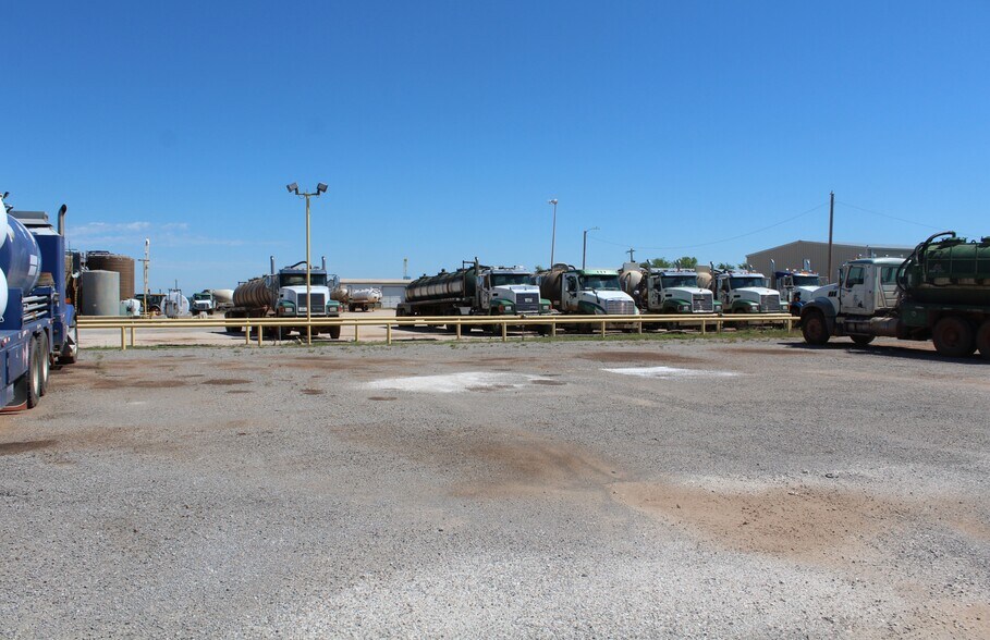 More Photos Of 4616 Oil Patch Dr, Woodward Warehouse For Sale