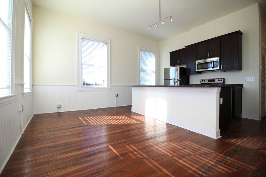 More Photos Of 1223-1229 Hull St, Richmond Apartments For Sale