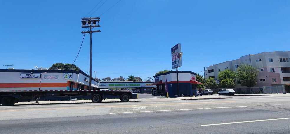 Primary Photo Of 10122-10124 S Figueroa St, Los Angeles Storefront For Lease