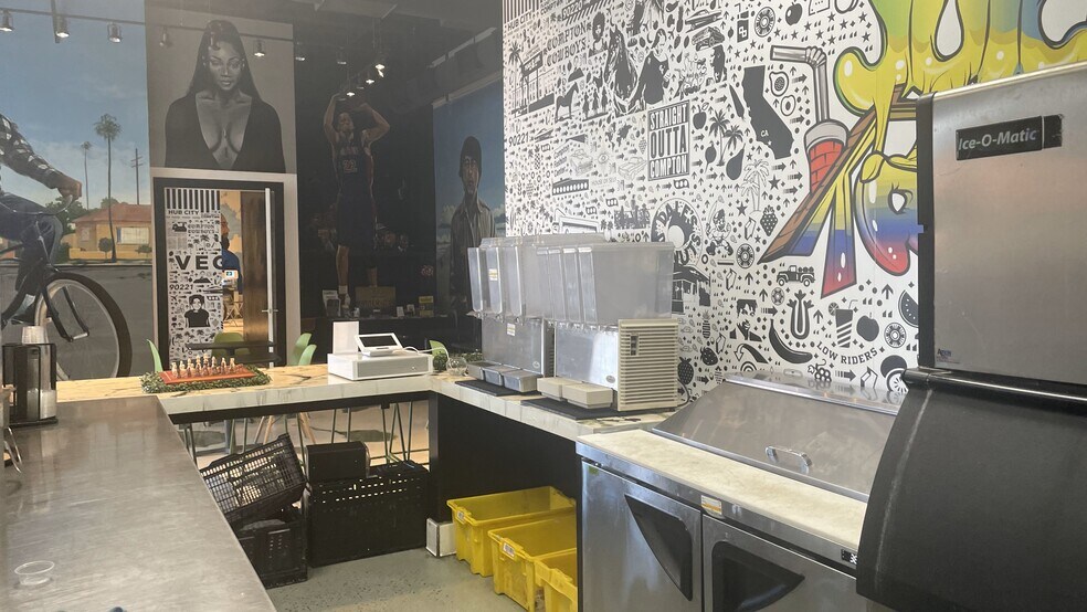 More Photos Of 546 W Compton Blvd, Compton Restaurant For Sale