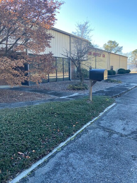 More Photos Of 21720 Martin Luther King Hwy, Maxton Industrial For Sale