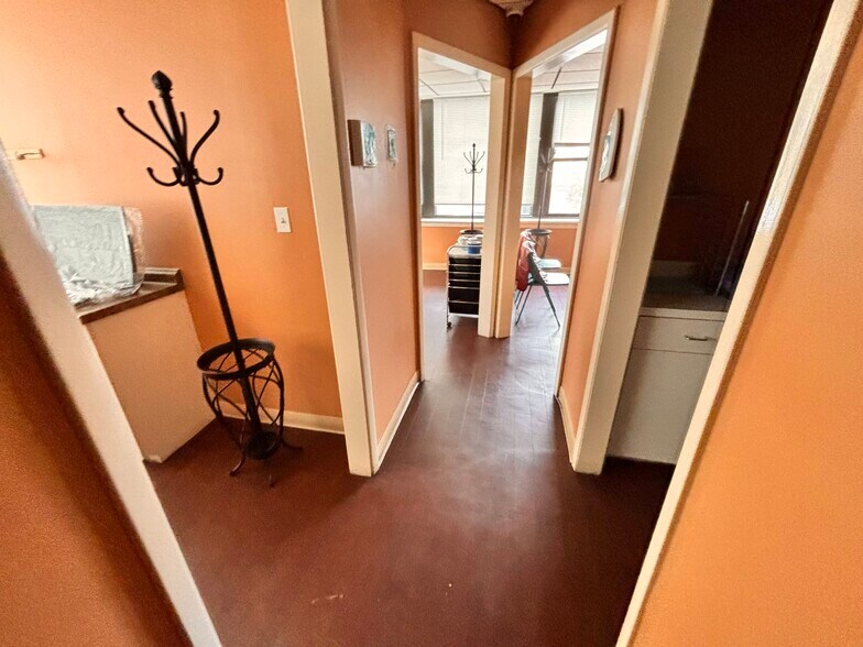 More Photos Of 4900-4902 Bergenline Ave, Union City Storefront Retail Office For Lease