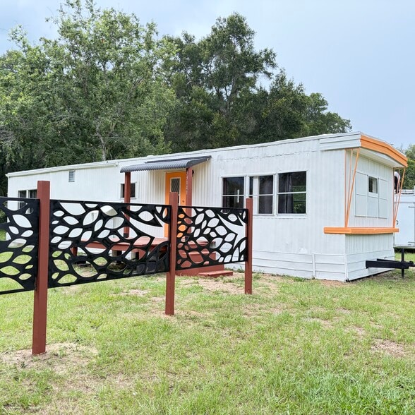 More Photos Of 33133 Ranch Rd, Dade City Manufactured Housing Mobile Home Park For Sale