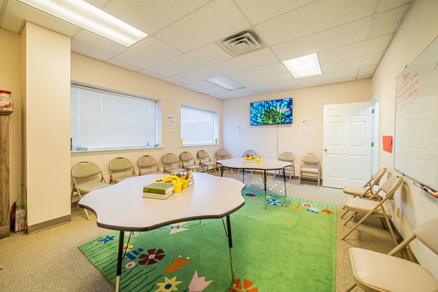 More Photos Of 3530 Park Plaza Rd, Paducah Warehouse For Sale