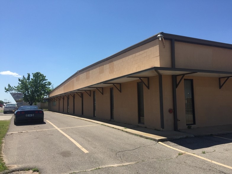 More Photos Of 3021 S High Ave, Oklahoma City Warehouse For Sale