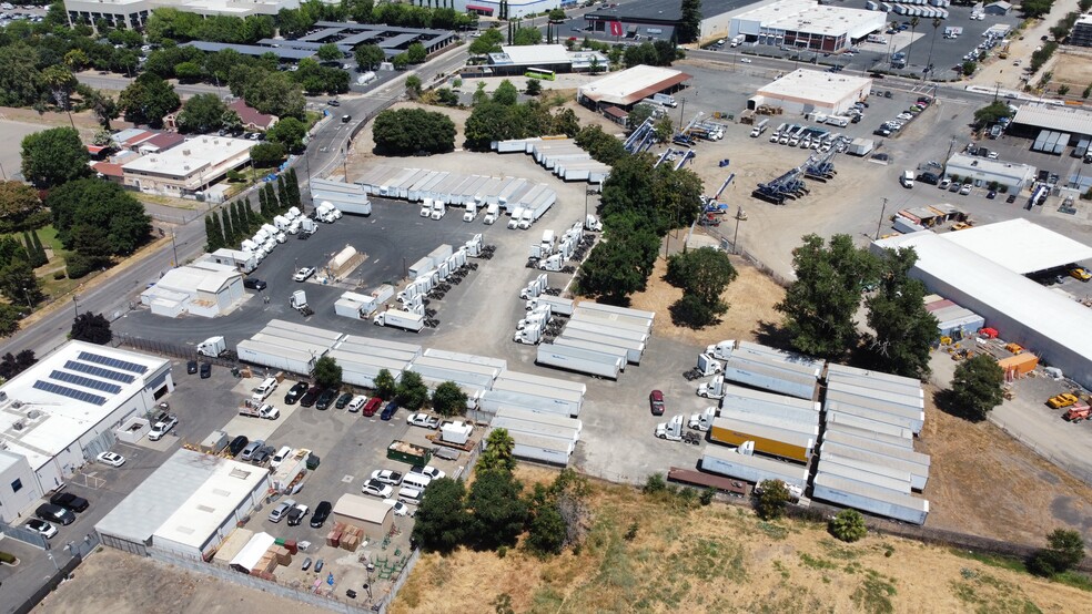 Primary Photo Of 455 Bannon Street, Sacramento Truck Terminal For Lease