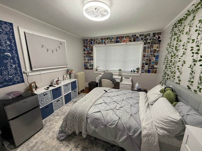 More Photos Of , Scranton Unknown For Sale