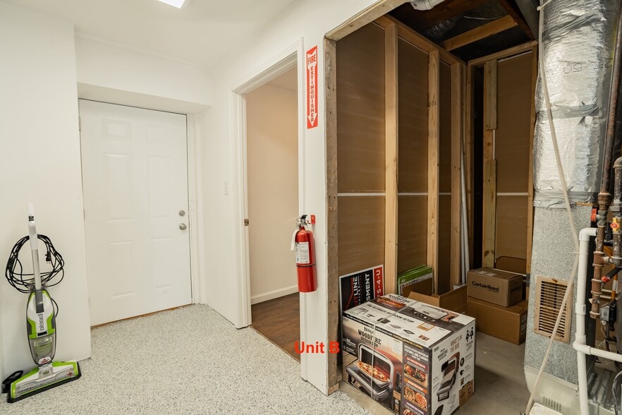 More Photos Of 8758 IN-9, Pendleton Light Manufacturing For Sale