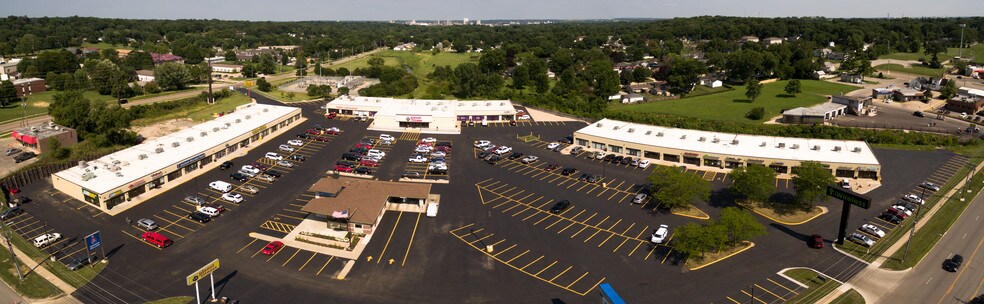 More Photos Of 341-425 Edgewood Rd NW, Cedar Rapids Unknown For Lease