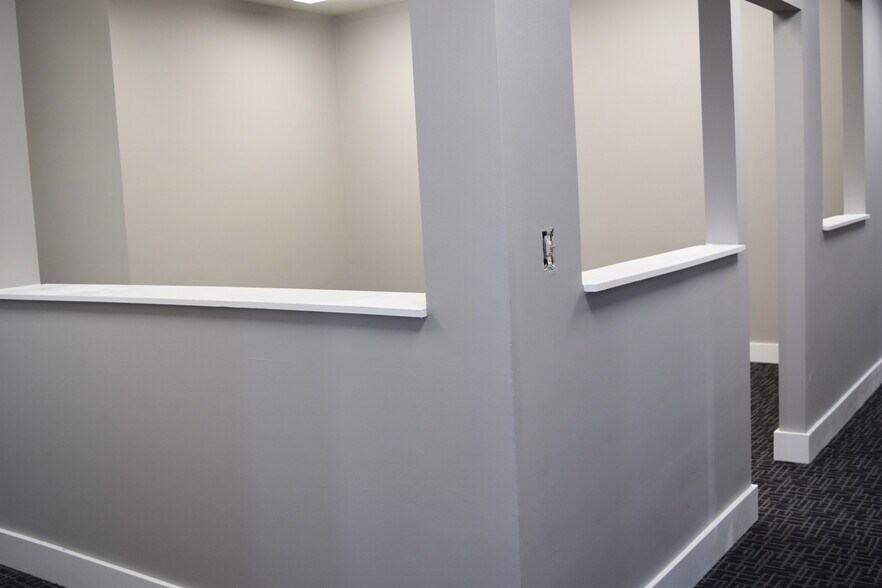 More Photos Of 522 Brick Blvd, Brick Medical For Lease